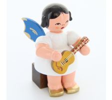 Engel sitzend mit Ukulele, blaue Flügel - 225/049/49B